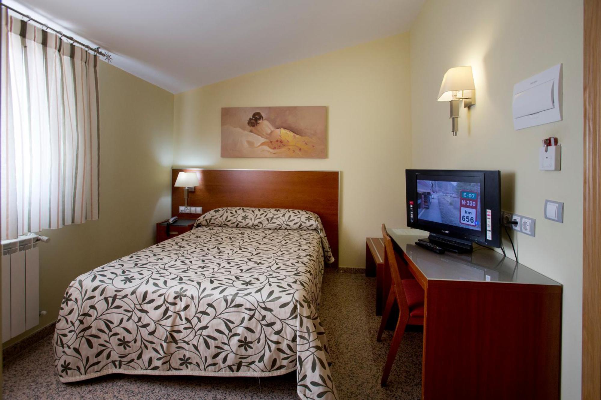 Hotel Marivella Калатаюд Екстер'єр фото