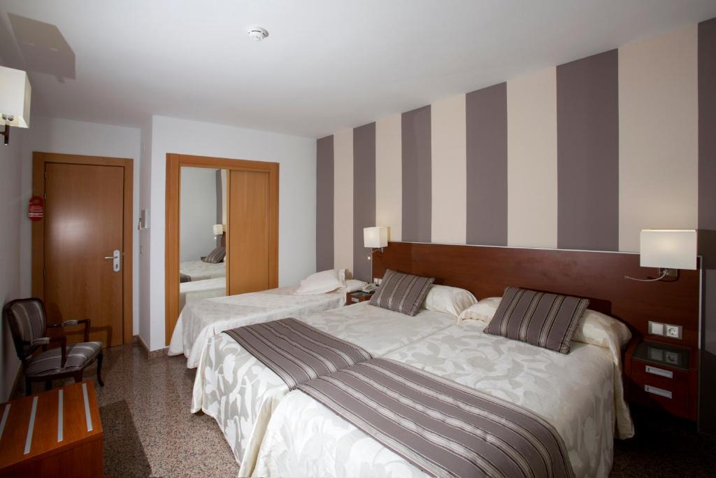 Hotel Marivella Калатаюд Номер фото